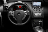 Nissan-Qashqai-2007-cockpit.jpg