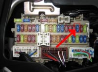 Sicherung15 links Fahrgastraum.jpg